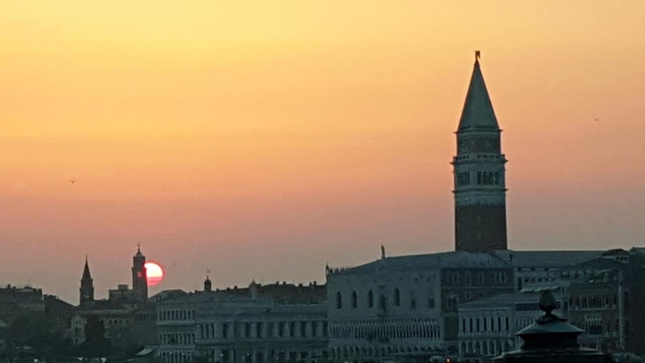 Beatiful Modern Flat Venice Centre With Private Lounge Green Area Relax Exteriör bild